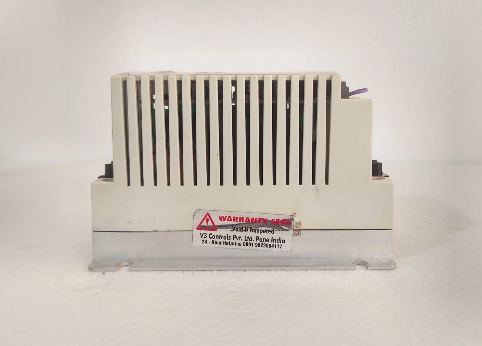 admin/uploads/uploads/Lenze ESMD751X2SFA Inverter Drive_6.webp